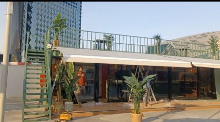 مظلات متحركة للمحلات التجارية