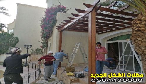 مظلات خشبية 