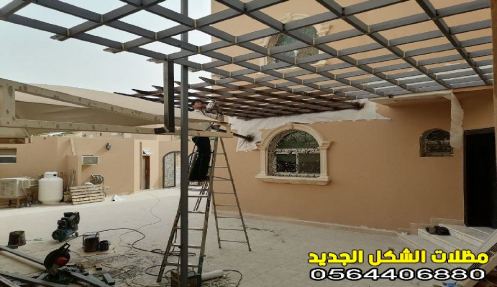 مظلات خشبية 
